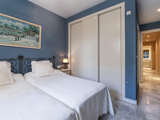 3 Makuuhuoneen Huoneisto Guadalmina Baja