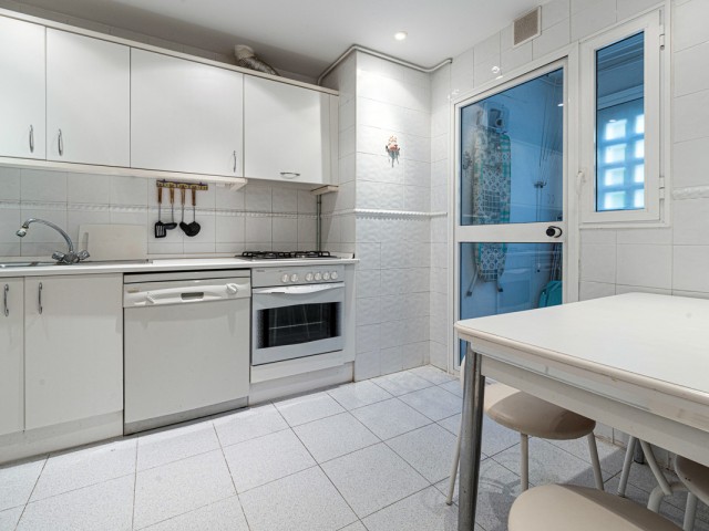 3 Makuuhuoneen Huoneisto Guadalmina Baja