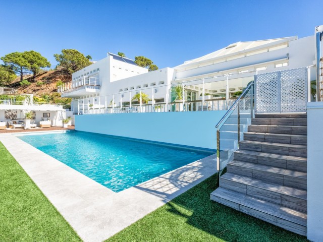 6 Schlafzimmer Villa in Estepona