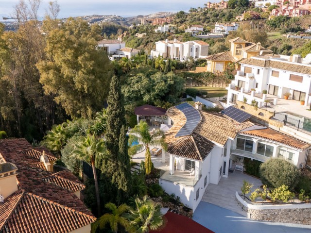 4 Makuuhuoneen Huvila Benahavís