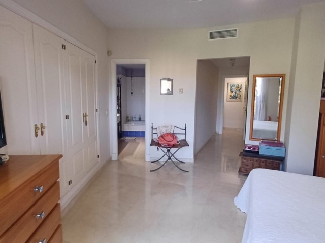 2 Makuuhuoneen Huoneisto Guadalmina Alta