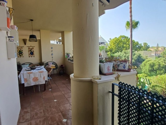 2 Makuuhuoneen Huoneisto Guadalmina Alta