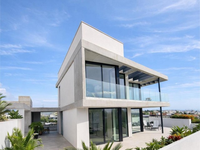 Villa, Nueva Andalucia