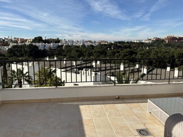 Takvåning i Torrequebrada