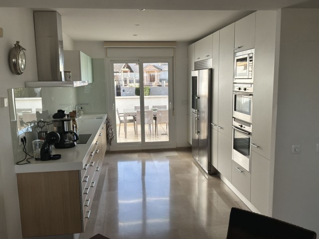 Takvåning i Torrequebrada