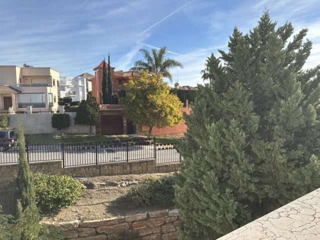 Takvåning i Torrequebrada