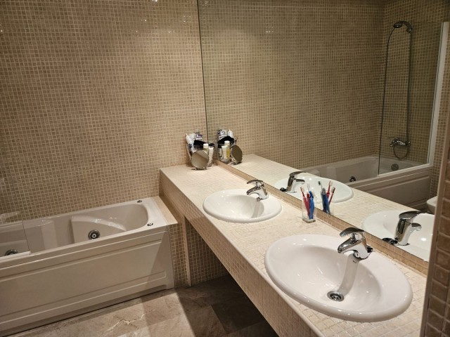 Takvåning i Torrequebrada