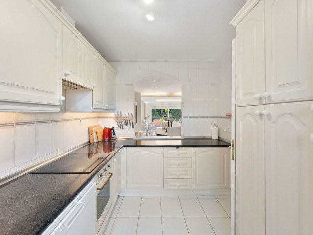 3 Bedrooms Townhouse in Nueva Andalucía