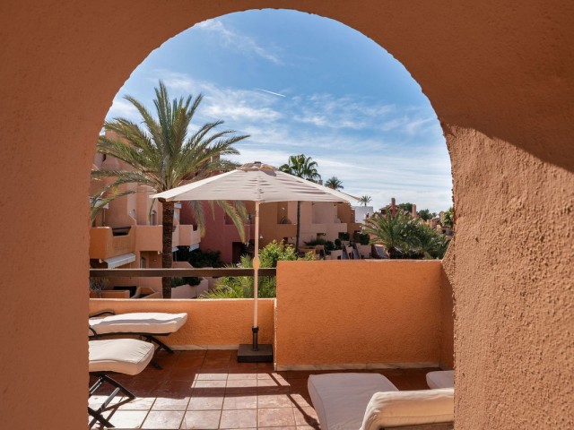 3 Bedrooms Townhouse in Nueva Andalucía