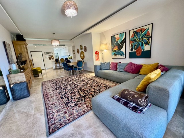 2 Sovrums Lägenhet i Marbella