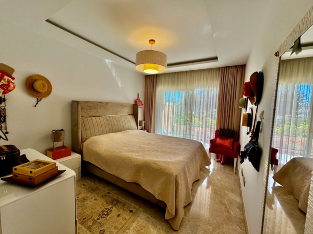 2 Sovrums Lägenhet i Marbella