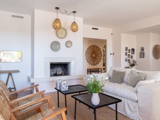 3 Bedrooms Apartment in Nueva Andalucía