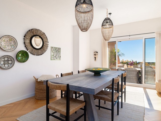 3 Bedrooms Apartment in Nueva Andalucía