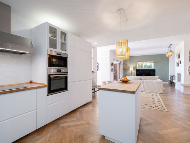 3 Bedrooms Apartment in Nueva Andalucía