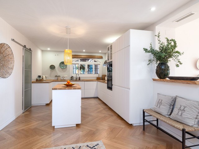 3 Bedrooms Apartment in Nueva Andalucía