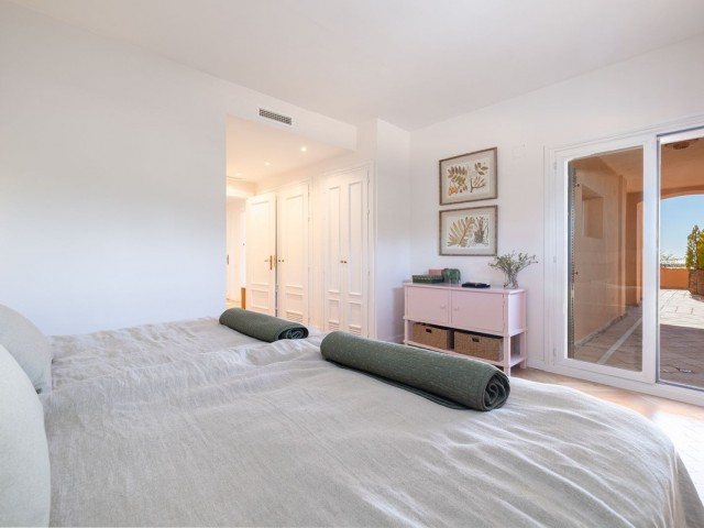 3 Bedrooms Apartment in Nueva Andalucía