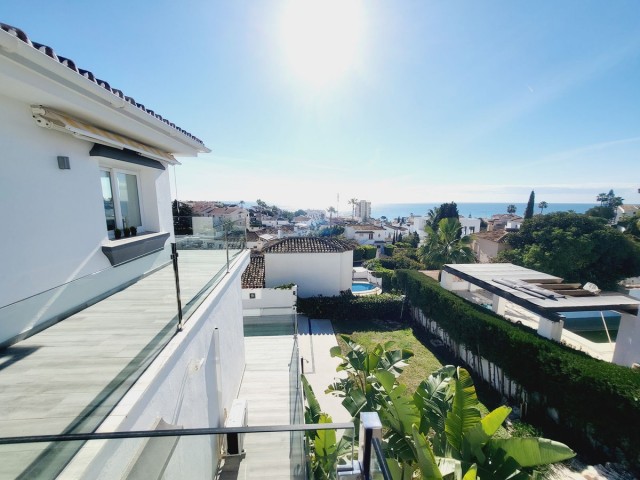 4 Schlafzimmer Villa in Riviera del Sol