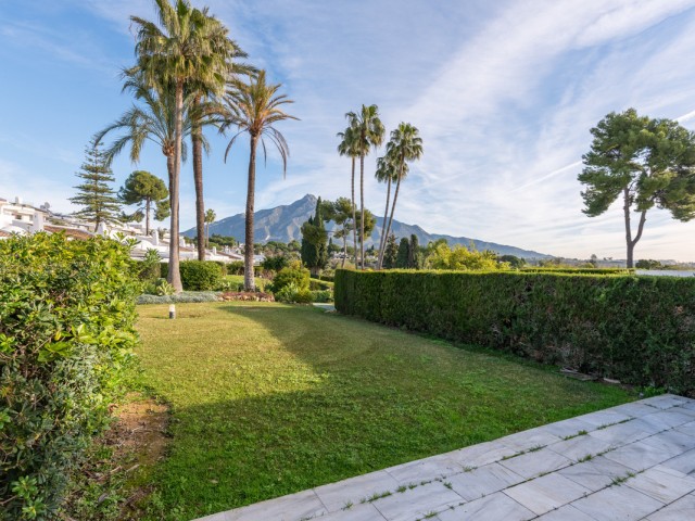 Appartement avec 2 Chambres  à Nueva Andalucía