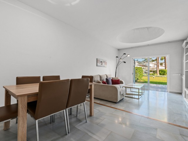 Appartement avec 2 Chambres  à Nueva Andalucía