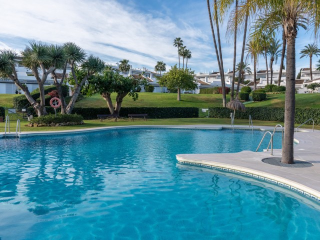 Appartement avec 2 Chambres  à Nueva Andalucía