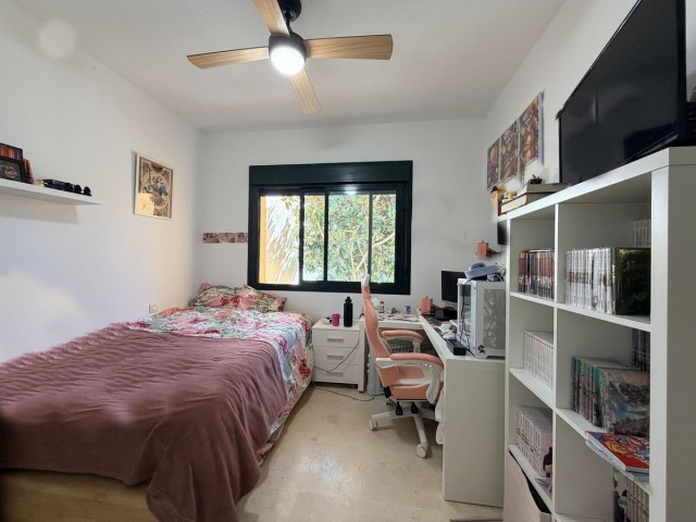 2 Soveroms Leilighet i Estepona