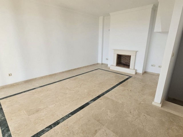 2 Sovrums Radhus i Doña Julia