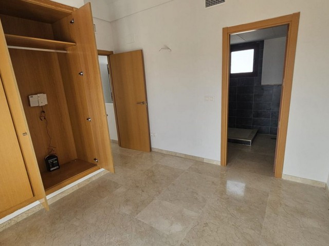 2 Slaapkamer Rijtjeshuis in Doña Julia