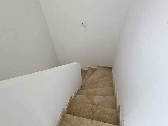 2 Slaapkamer Rijtjeshuis in Doña Julia