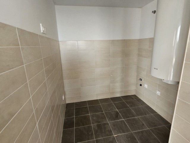 2 Slaapkamer Rijtjeshuis in Doña Julia