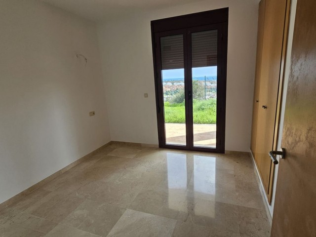 Adosado con 3 Dormitorios  en Doña Julia