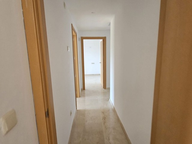 Adosado con 3 Dormitorios  en Doña Julia