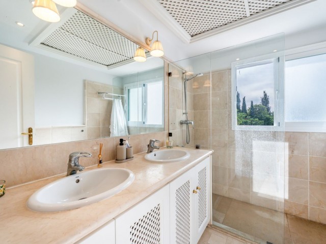 2 Sovrums Lägenhet i Río Real