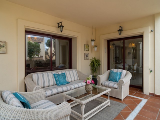 4 Bedrooms Townhouse in Nueva Andalucía