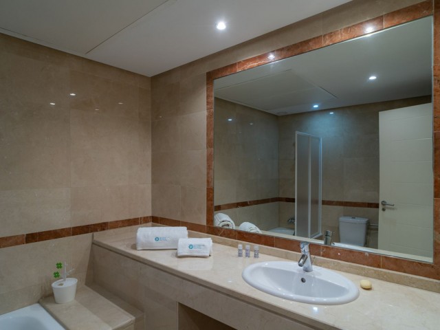 4 Bedrooms Townhouse in Nueva Andalucía