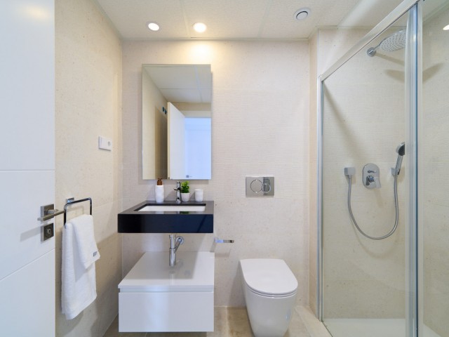 3 Makuuhuoneen Huoneisto Estepona