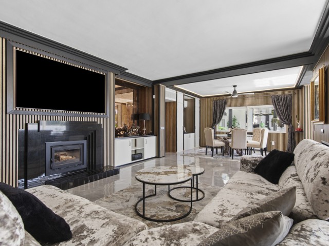 5 Soveroms Villa i Estepona