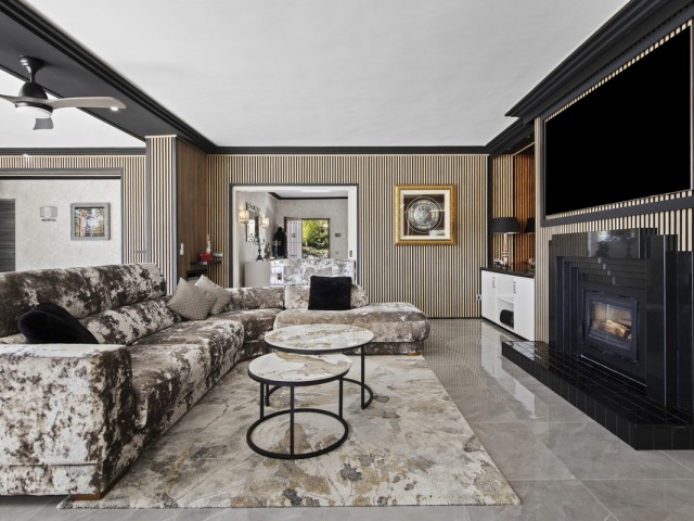 5 Soveroms Villa i Estepona