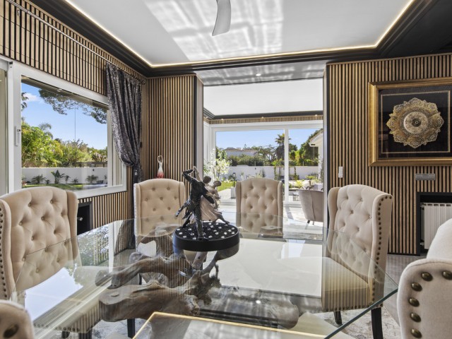 5 Makuuhuoneen Huvila Estepona