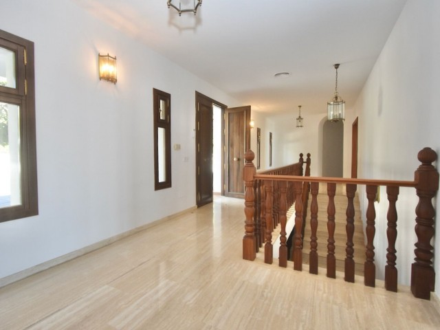 7 Sovrums Villa i Benalmadena