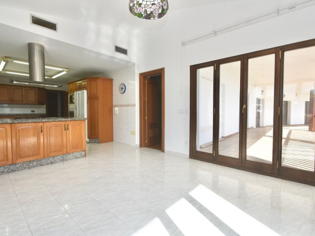 7 Sovrums Villa i Benalmadena