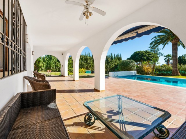 5 Soveroms Villa i Atalaya