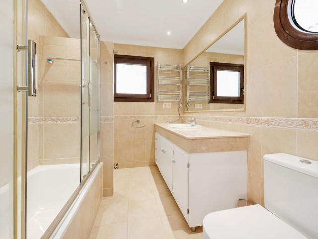 5 Soveroms Villa i Atalaya