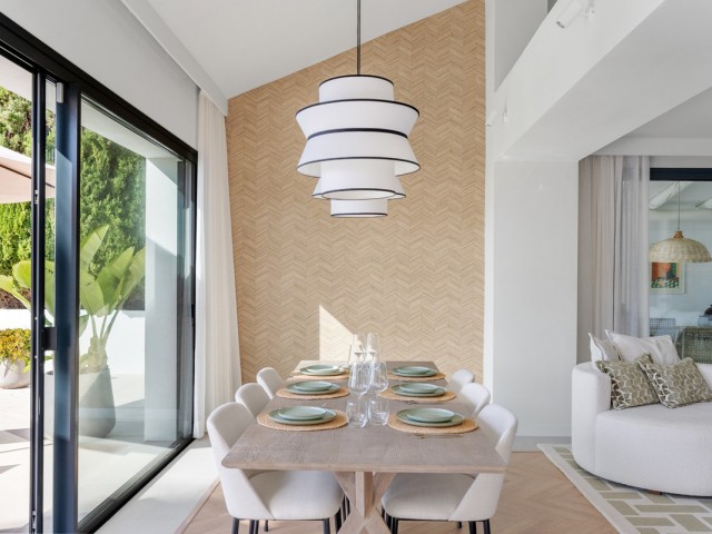 4 Bedrooms Villa in Nueva Andalucía