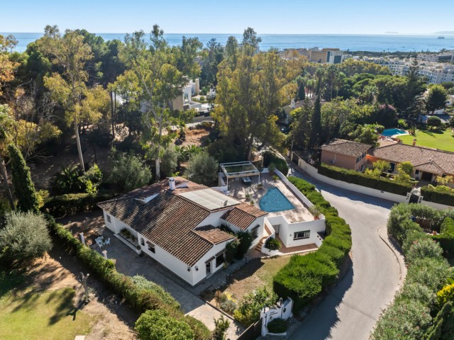 Huvila Marbella - R5255233