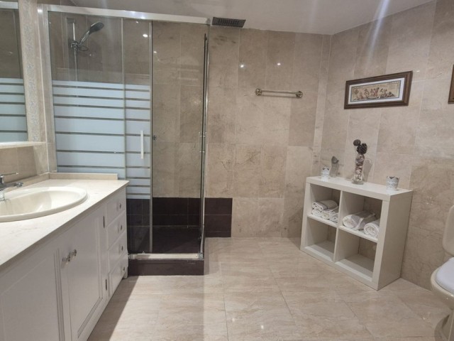 3 Soveroms Leilighet i Estepona