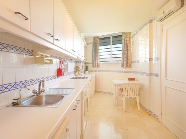 2 Sovrums Lägenhet i Guadalmina Alta