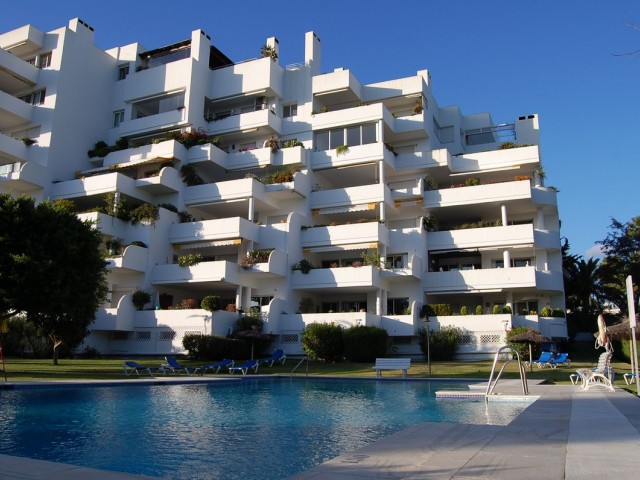 2 Sovrums Lägenhet i Guadalmina Alta