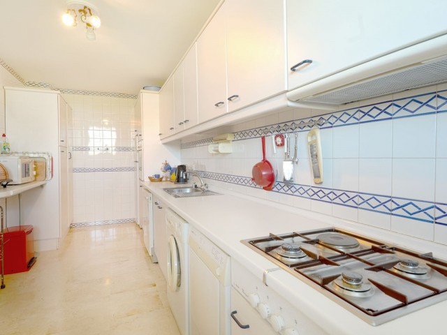 2 Sovrums Lägenhet i Guadalmina Alta