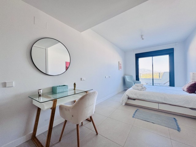 Apartamento con 2 Dormitorios  en La Cala de Mijas