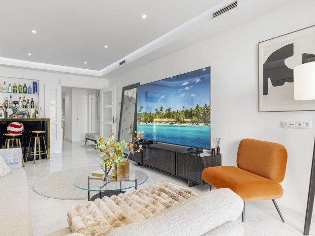 Appartement avec 3 Chambres  à Torrequebrada